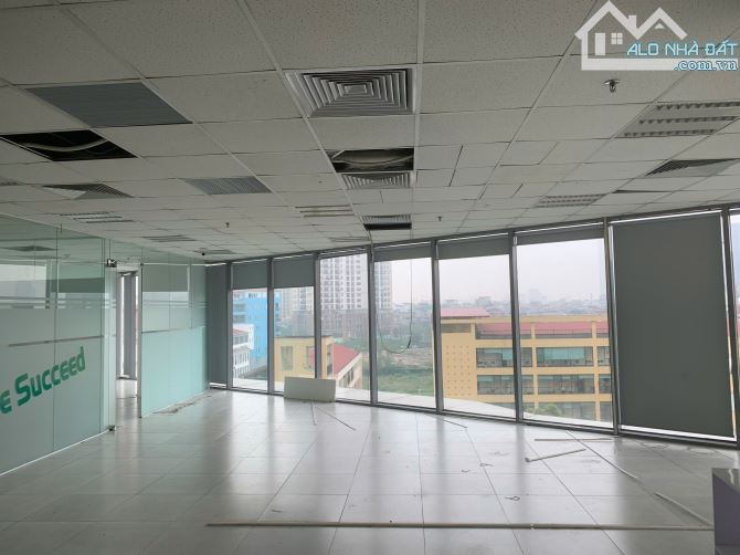 BQL Tòa Nhà Star Tower - Dương Đình Nghệ - Cầu Giấy cho thuê văn phòng giá chỉ 250k/m2 - 2