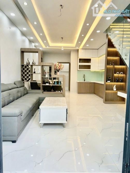 NHÀ ĐẸP 2 CĂN RIÊNG – HUỲNH TẤN PHÁT Q7 – DÒNG TIỀN 23TR/THÁNG – CHỈ 8.2 T Ỷ - 2
