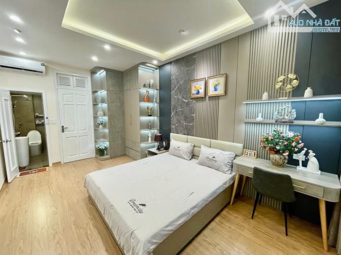 NHÀ ĐẸP CỰ LỘC TRUNG TÂM NGUYỄN TRÃI THANH XUÂN - TẶNG NỘI THẤT - 11 TỶ - 2