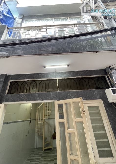 2 tỷ1- Bán nhà Tân Phú, Phú Trung, 13.1m2- 2 tầng- sổ riêng - 2