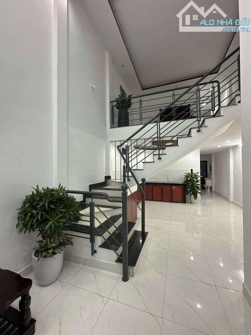 🌹Nhà gác lửng đúc kiệt Âu Cơ full nội thất- 57m - giá 2X tỷ. - 2