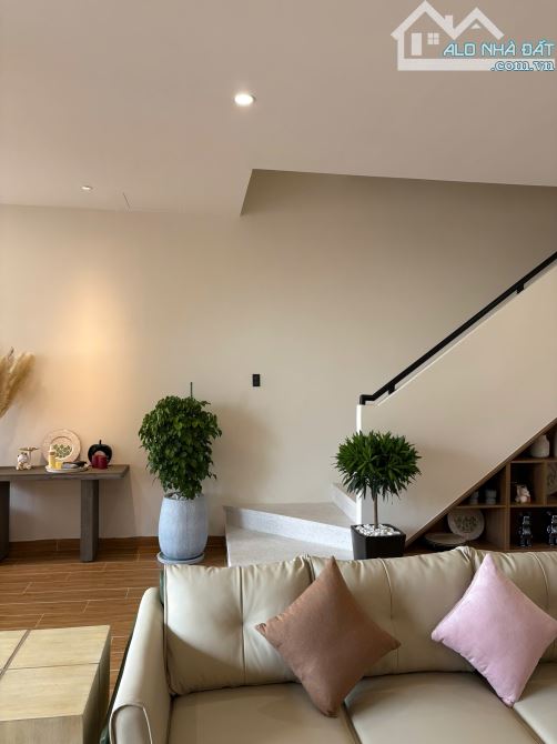 CHO THUÊ BIỆT THỰ – ĐƯỜNG PHAN ĐÌNH THÔNG -  GẦN COCOBAY & BIỂN SƠN THỦY - 2