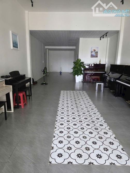 MẶT TIỀN KINH DOANH ĐƯỜNG NGUYỄN KHUYẾN - VỊ TRÍ ĐẸP!!  - Diện tích: 5x17m  - Pháp lý: - 2