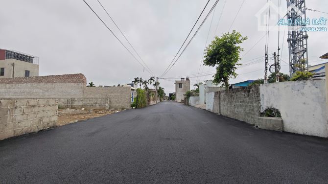 Chuyển nhượng lô đất 82,7m2 trục thôn Đại Đồng giá 2,02 tỷ - 2