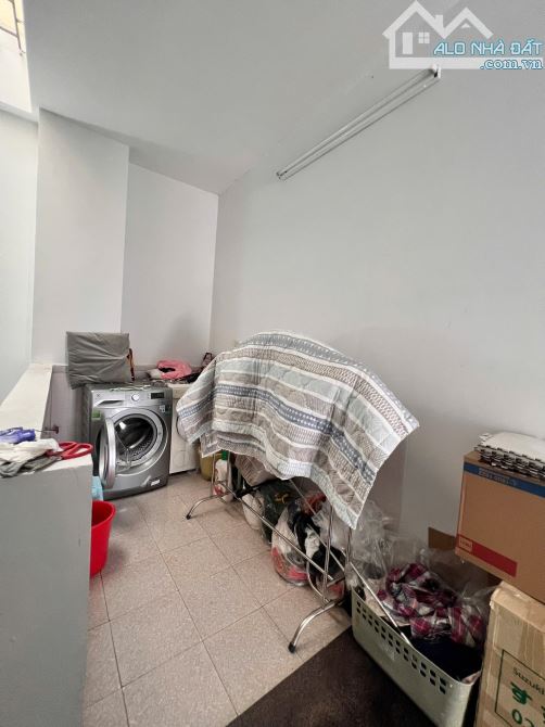 Bán nhà lô góc mặt phố Thái Phiên, Hai Bà Trưng tiện kinh doanh 5 tầng 30m2 giá 21 tỷ