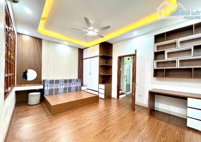 NHÀ THANG MÁY  Ở - HOẶC  ĐẦU TƯ TRẦN PHÚ  HÀ ĐÔNG , giá 8,2 tỷ, ô tô đỗ cửa, có 102 - 2