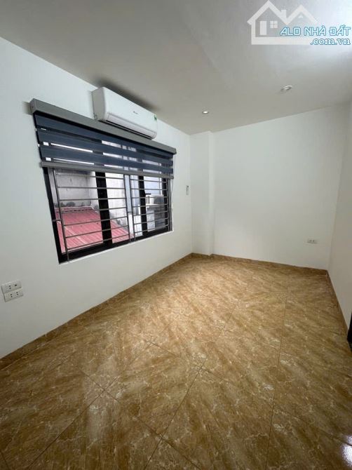 Nhà Đẹp - Đông Thiên, Hoàng Mai - Sổ Đỏ Riêng Chỉ 4,65 Tỷ - 2
