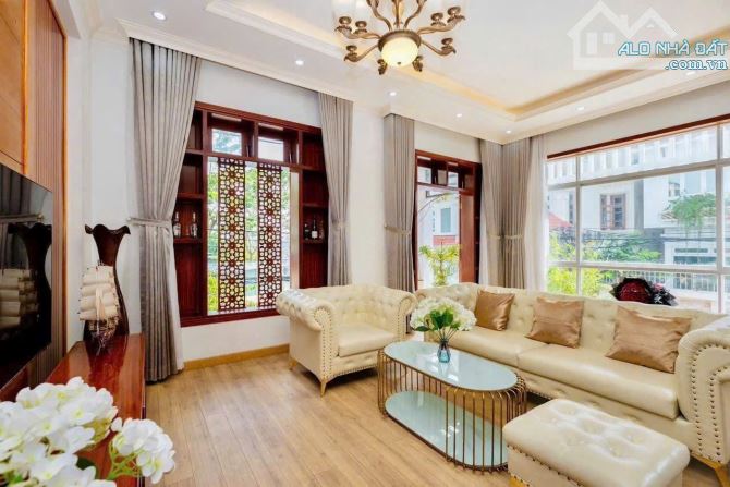 BÁN BIỆT THỰ AN BÌNH ĐƯỜNG LÊ NGỌC HÂN CÁCH BIỂN 500M TRÊN NÚI VỊ TRÍ CỰC ĐẸP - 2