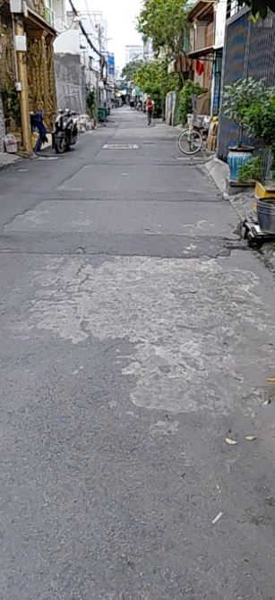NHÀ BÁN GẤP ,PHƯỜNG PHÚ THUẬN ,TRUNG TÂM Q7, DT: 88M2 ,GIÁ ,15 TỶ. - 2