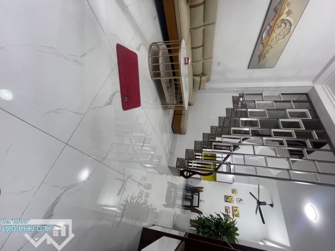 Bán nhà Nam Dư. Dân xây - Nở hậu - 15M ra mặt phố Ô tô tránh. - 2