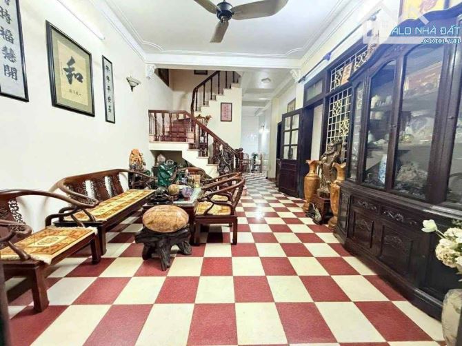 Bán nhà Hoàng Cầu quận Đống Đa 125m2 MT8.5m-3 Tầng Ngõ Ô Tô Kinh Doanh,Gần Vườn Hoa - 2