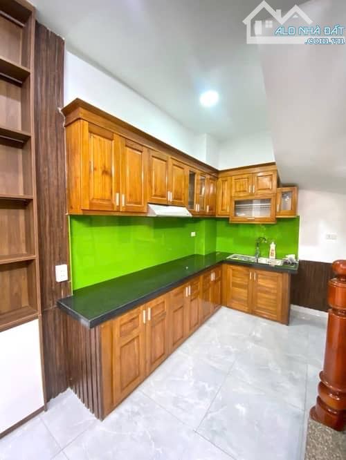 Bán nhà phố Thanh Lân 31m 5 tầng, full nội thất, ô tô tải đỗ cổng, giá 5,2 tỷ - 2
