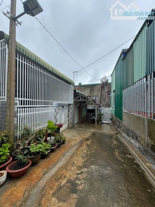 CẦN BÁN NHÀ HẺM 22 LƯƠNG THẾ VINH BÊN HÔNG ECOPARK GIÁ SIÊU RẺ CHỈ 990TRIỆU - 2