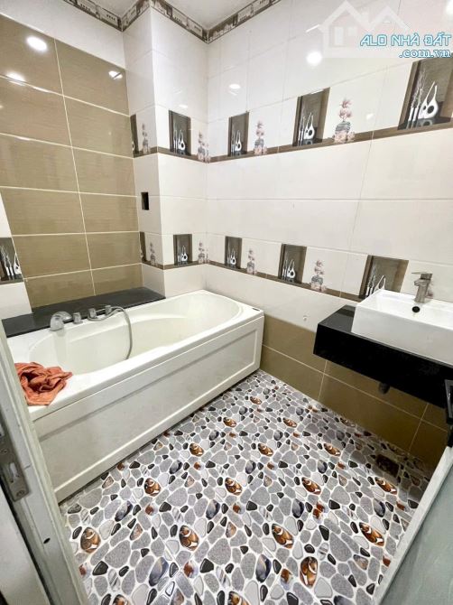 Nhà 4 tầng đường 24 phường Linh Đông Thủ Đức - 2