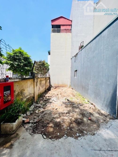 Cần bán gấp 40M đất Ngọc Thuỵ- giá 5.X tỷ - 2