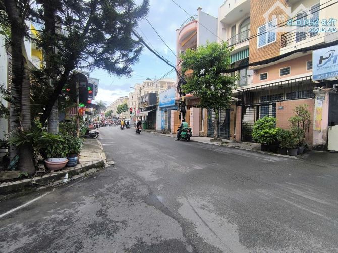 Bán Nhà Hẻm 6m. Phan Văn Trị P10. Ngay CityLand. DT: 4.6x15 cn 67m2 Nhà 3 Lầu Gía 10 tỷ TL - 2