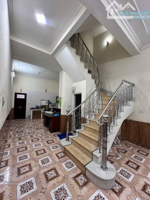 BÁN NHÀ PHỐ THƯỢNG THANH 56m2 mặt tiền 4.3m - 2