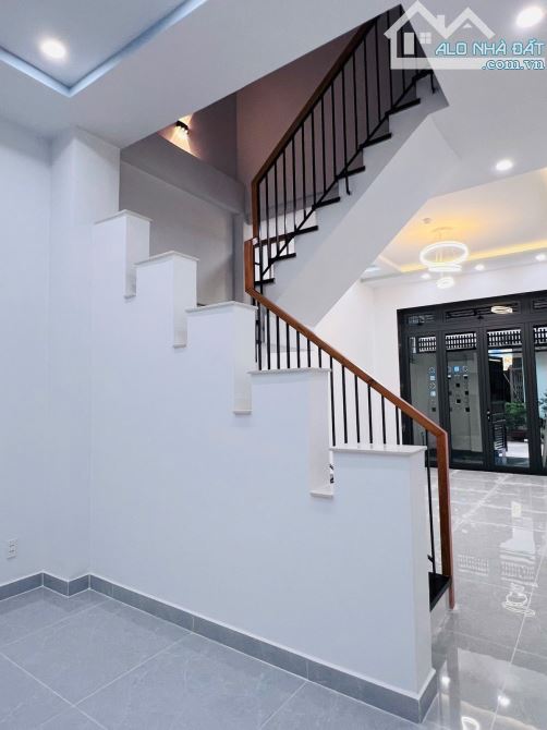 🆘 VÍP GÒ DẦU - HẺM 1/ 7M - KHÔNG LỘ GIỚI - DIỆN TÍCH 67m2 - 2 TẦNG - CHỈ 8,4 TỶ. - 2