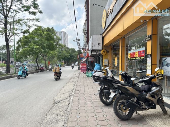 Bán nhà mặt phố Định Công, DT 45m2, MT 4.2m, vỉa hè, oto tránh, kinh doanh, chỉ 26 tỷ 5 - 2