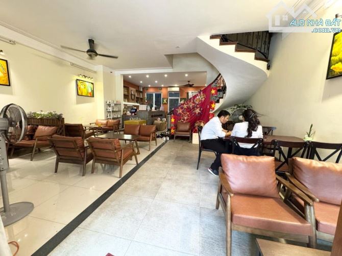 Bán nhà Đội Cấn quận Ba Đình 108m2 MT6.8m-5Tầng Ô Tô Tránh Dừng Đỗ,Kinh Doanh Đẹp - 2