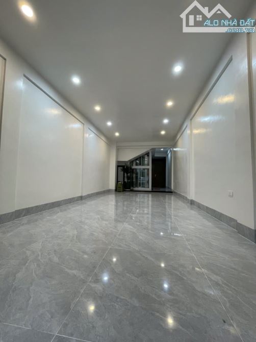 NGÃ TƯ SỞ – NGUYỄN TRÃI – THANH XUÂN - 6T THANG MÁY – Ô TÔ – 2 THOÁNG – CHỈ 20.5 TỶ - 2