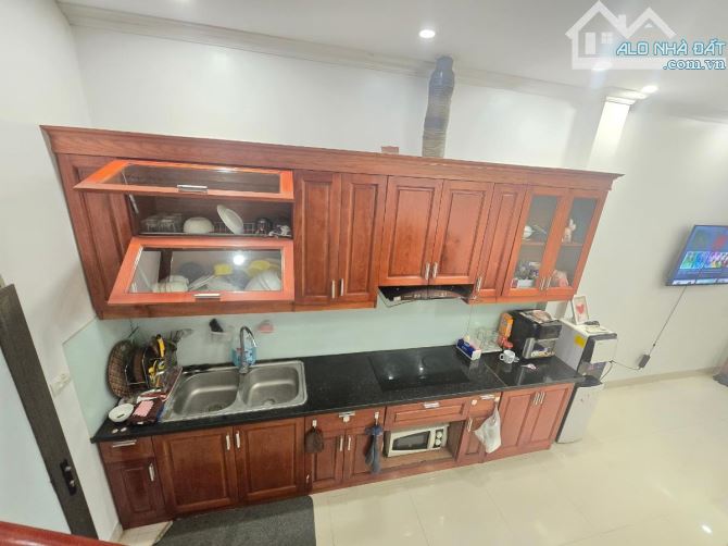 BÁN NHÀ THẠCH BÀN LONG BIÊN 32M 5T MT 3,2M GIÁ 5,6 TỶ - 2