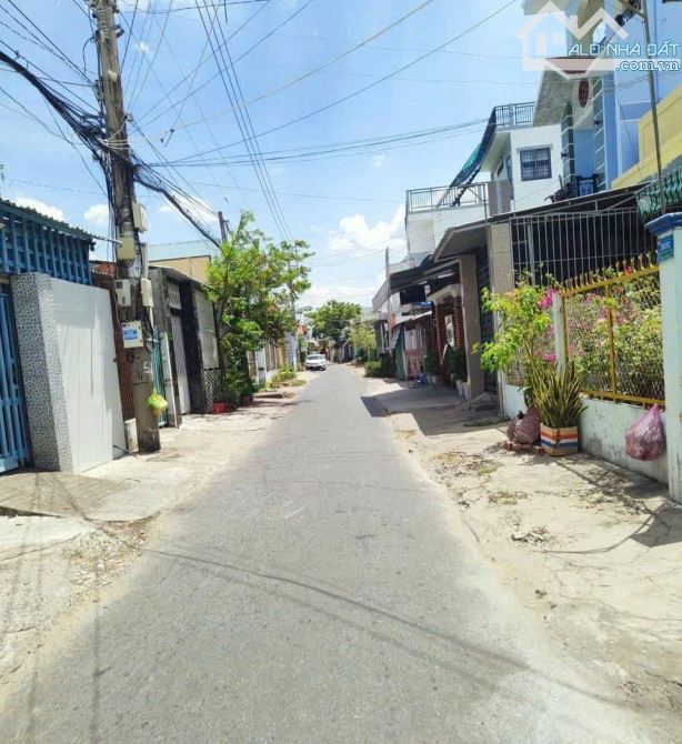 Kẹt tiền cần bán căn nhà cấp 4 diện tích 132,8m2 ở Tân Phú Trung, củ chi, sổ hồng riêng - 2