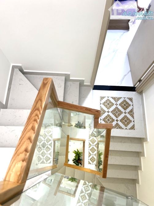 Bán nhà HXH Ngô Đức Kế BTH, 4T, full nội thất sang xịn mịn, mặt tiền khủng, nhỉnh 7 tỷ - 2