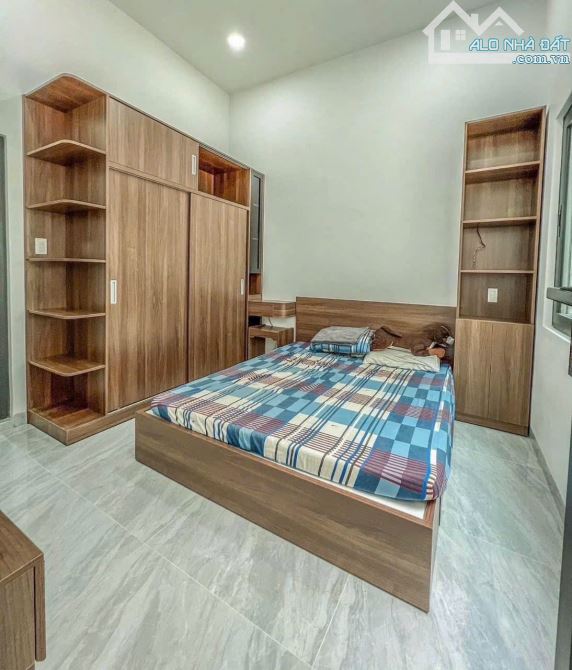 Mái ấm nhỏ xinh, phù hợp cho các gia đình trẻ muốn an cư đây ạ - 2