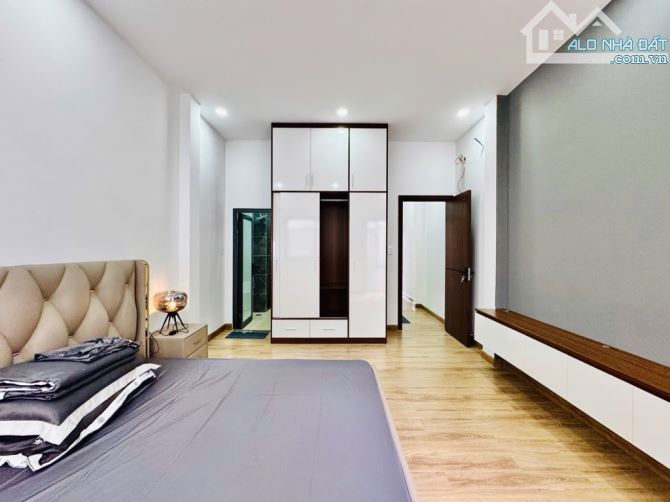 Nhà 3 tầng 60m2 hai mặt hẻm xe hơi 5m nở hậu đường Nguyễn Văn Công Phường 3 Gò Vấp - 2