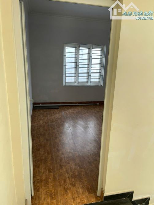 🏠 *Cho Thuê Nhà Mặt Đường Nhánh Quán Nam* - 2