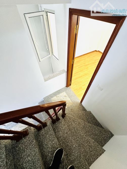 Bán nhà Cổ Linh - gara 2 ô tô - cách mặt phố Cổ Linh 30m - 5 tầng - 5 ngủ - 50m - 13.2 tỷ - 2