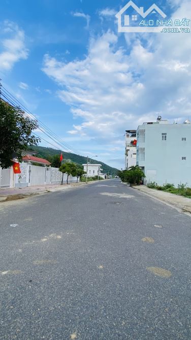 Bán lô đất đẹp mặt đường Triệu Quang Phục - Khu Hòn Xện - P. Vĩnh Hòa - TP. Nha Trang - 2