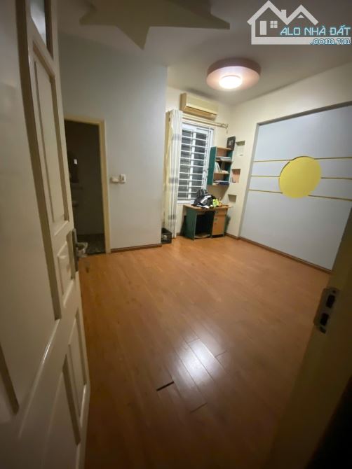 Cho thuê nhà 78m2*5T ngõ phố Đội Cấn, Ba Đình - 2