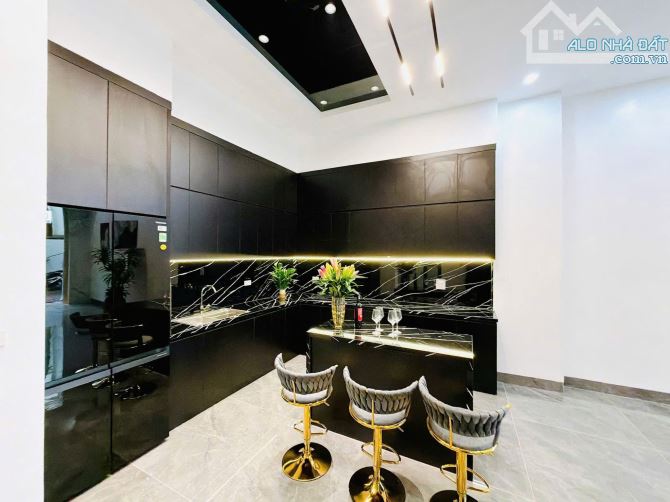 Bán Nhà Phân Lô, Trần Quang Diệu – 7 Tầng Thang Máy, Chủ Rất Cần Bán, Giá Thương Lượng Sâu - 2