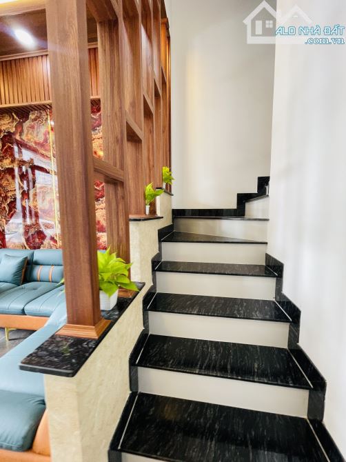 NHÀ NÀY KHÔNG MUA THÌ MUA NHÀ NÀO-KIẾN TRÚC SƯ  TK - 4 TẦNG - HẺM 10M - 2