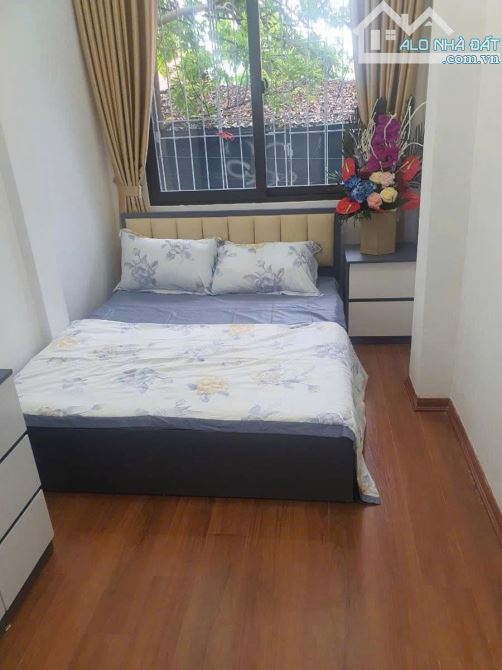 Cho thuê nhà ngõ 124 Vĩnh Tuy, 22m2 x 5 tầng x 3 ngủ, 10 Triệu - 2