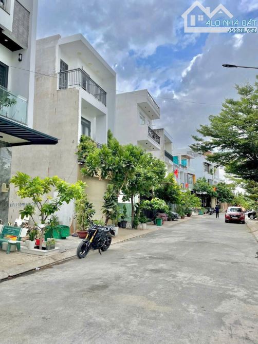 QUẬN 12, BÁN ĐẤT HẺM 92 VƯỜN LÀI AN PHÚ ĐÔNG DT 5x11.2m - 2