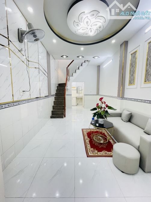 Bán nhà hẻm 96 Đào Tông Nguyên, Phú Xuân Nhà Bè. 25m2 - 2