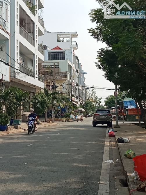 Đối diện công viên!! Nhà 2 Mt đường 66- Bình Phú 2 Q.6-4 tầng -7.8 tỷ - 2