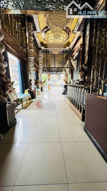 Tân Phú - Mặt Tiền Kinh Doanh Đỉnh - Dòng Tiền Gần 400 Triệu / Tháng - DTSD 2622 M2 - 95 T - 2