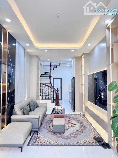 Bán nhà Thanh Đàm 30m 5 tầng full nội thất, ô tô tải đỗ cổng, giá 5.3 tỷ - 2