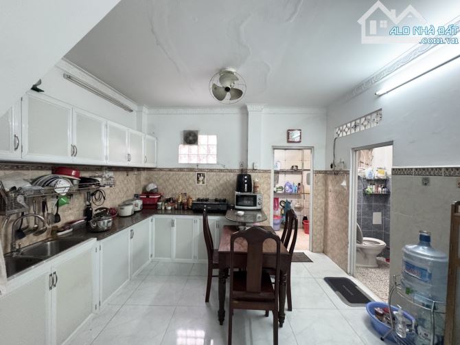 GẤP BÁN ĐỊNH CƯ -QUẬN 3 - 20M RA MẶT TIỀN HOÀNG SA 51M2 - 2 TẦNG MỚI Ở NGAY - chỉ 5.9 TỶ - 2