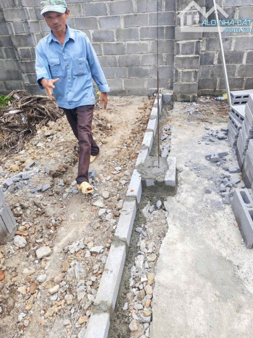 CẦN BÁN LÔ ĐẤT MẶT TIỀN - XÓM CHIẾU, VĨNH NGỌC, TP. NHA TRANG - Giá 2,7 tỷ
 - Diện tích: - 2