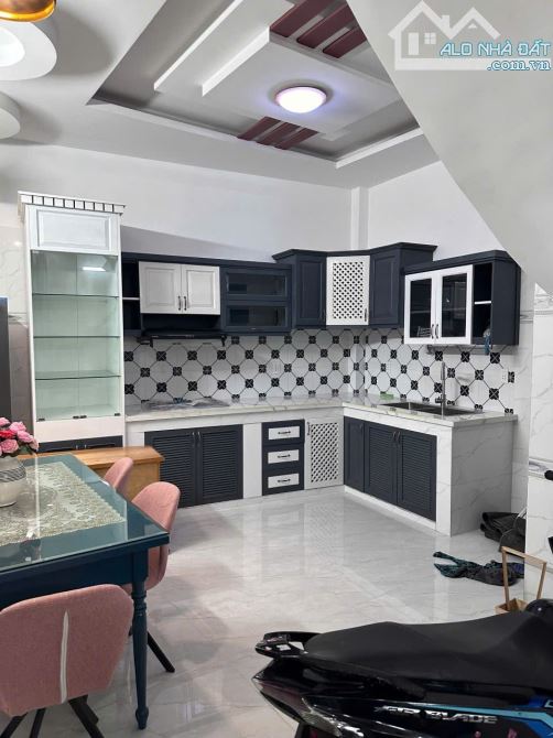 🔥🔥 Công nhận sổ  77m2 -  Xây dựng 41M2 x 5 Tầng Mới     🎯 Giá 5,38 tỷ tl   √ 5P ngủ lớn - 2