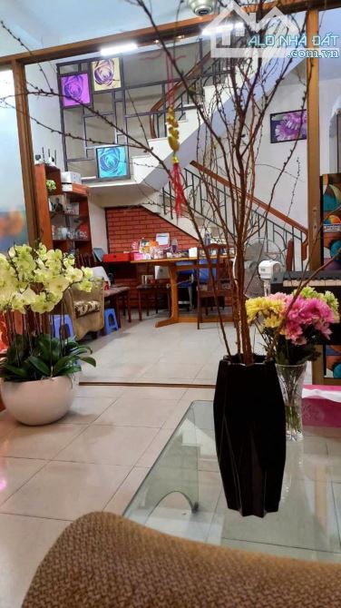 BÁN NHÀ HẺM XE HƠI LÊ QUANG ĐỊNH - BÌNH THẠNH - 3 TẦNG - 6M × 16M - 15.XTỎI - HĐT 30TR - 2
