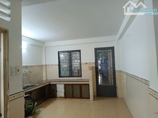 Nhà 5 Tầng MT Tạ Quang Bửu Quận 8, Vỉ Hè Rộng 10m Kinh Doanh Sầm uất - 2