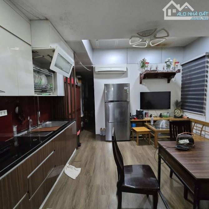 Bán gấp nhà MP Vip Nguyễn Thái Học Ba Đình vỉ hè oto KD Thang máy 150m x9t 80ty TL - 2