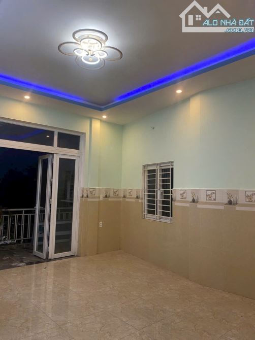 Cho thuê nhà nguyên căn 2 tầng- kiệt ô tô 30 Ngự Bình- An Cựu- Tp Huế - 2