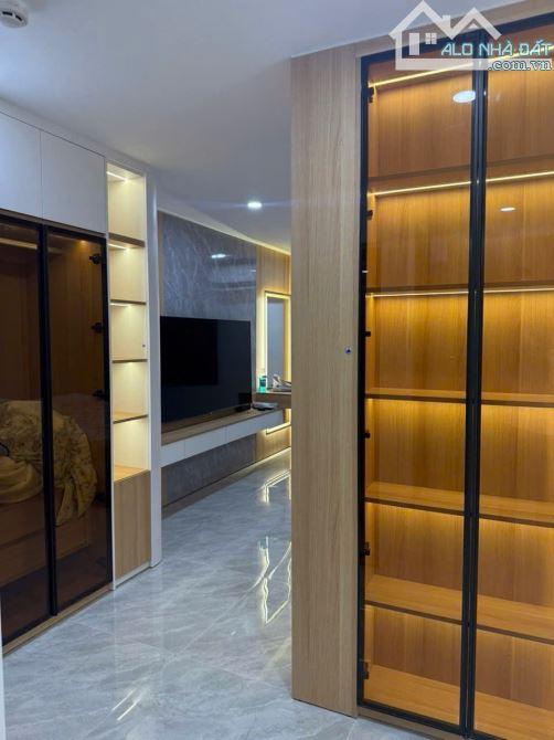 SIÊU PHẨM ĐẦU TƯ KIỆT NAM KỲ KHỞI NGHĨA KHU ĐÔ THỊ FPT CITY 3 TẦNG-102M2-MT6M GIÁ 8.6 TỶ - 2